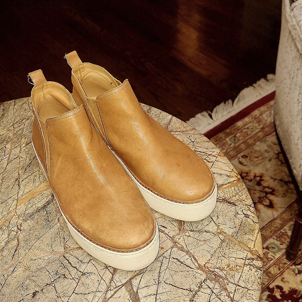JSlides slip on sneaker